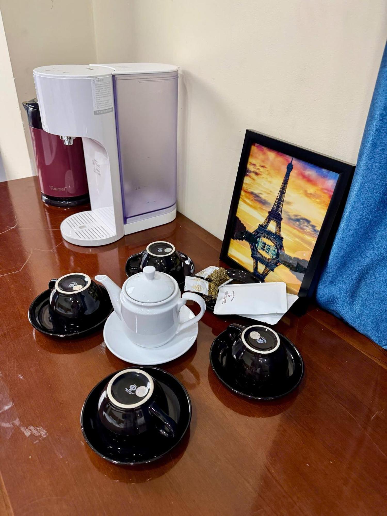 Ở trọ Vu Binh *